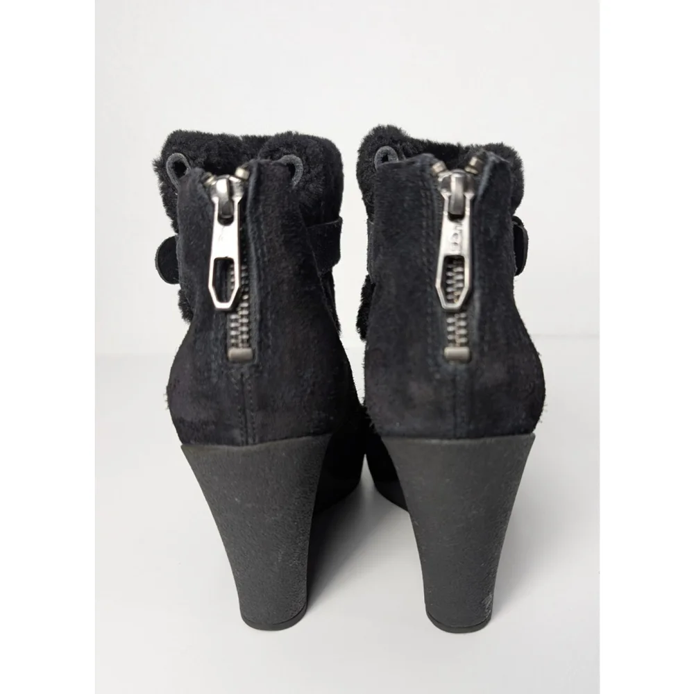 UGG Antonia Wedge Boots Booties Sz 7.5 Black Suede Shearling Classic Preppy